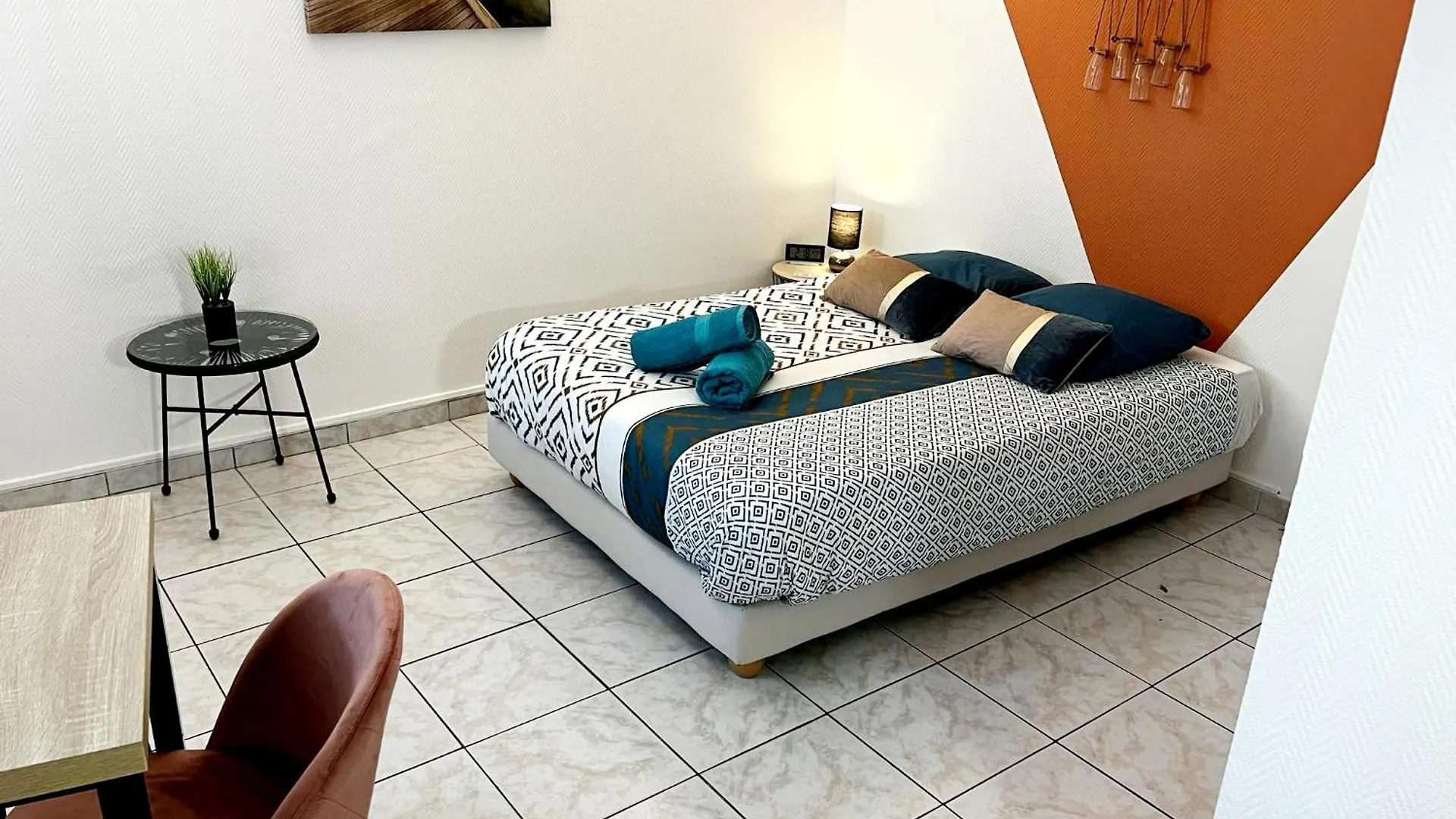 Studio A Au Pied Des Thermes De Neris-Les-Bains Daire